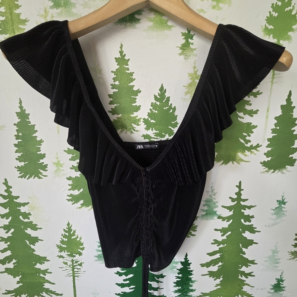 Zara Textured Plunging V-Neck Cinched Front Ruffled Tank Top